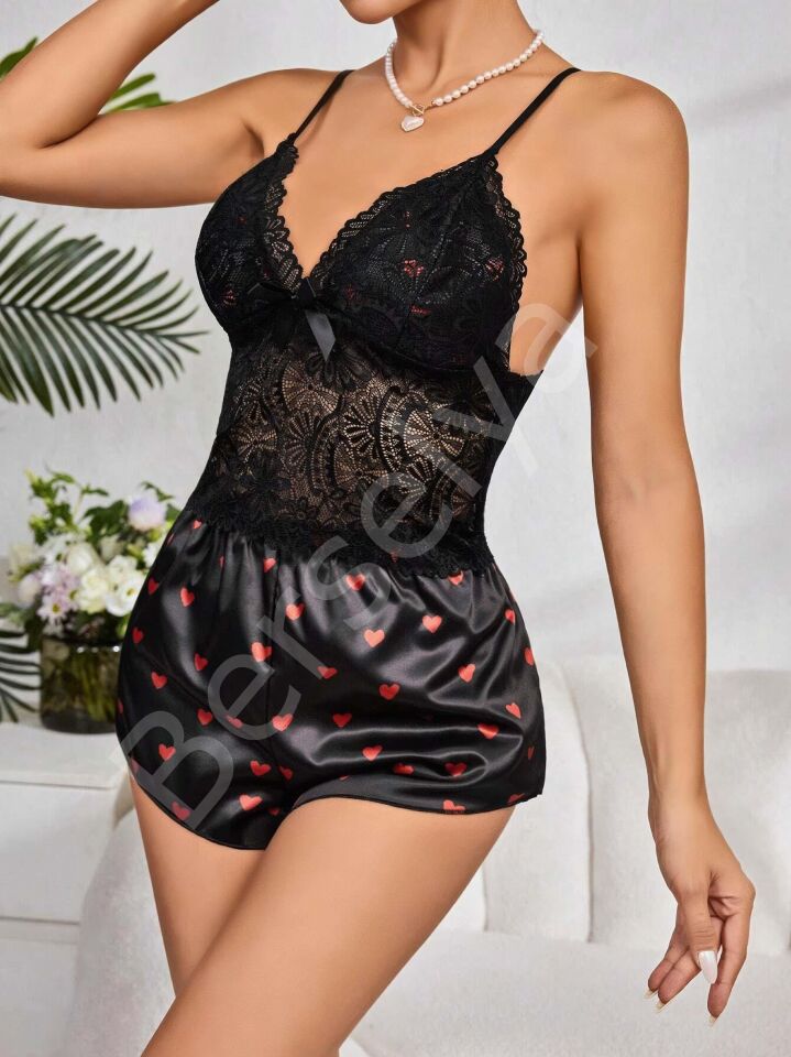 Kadın Siyah Kırmızı Kalp Desenli Saten Şort Pijama Takımı 2232