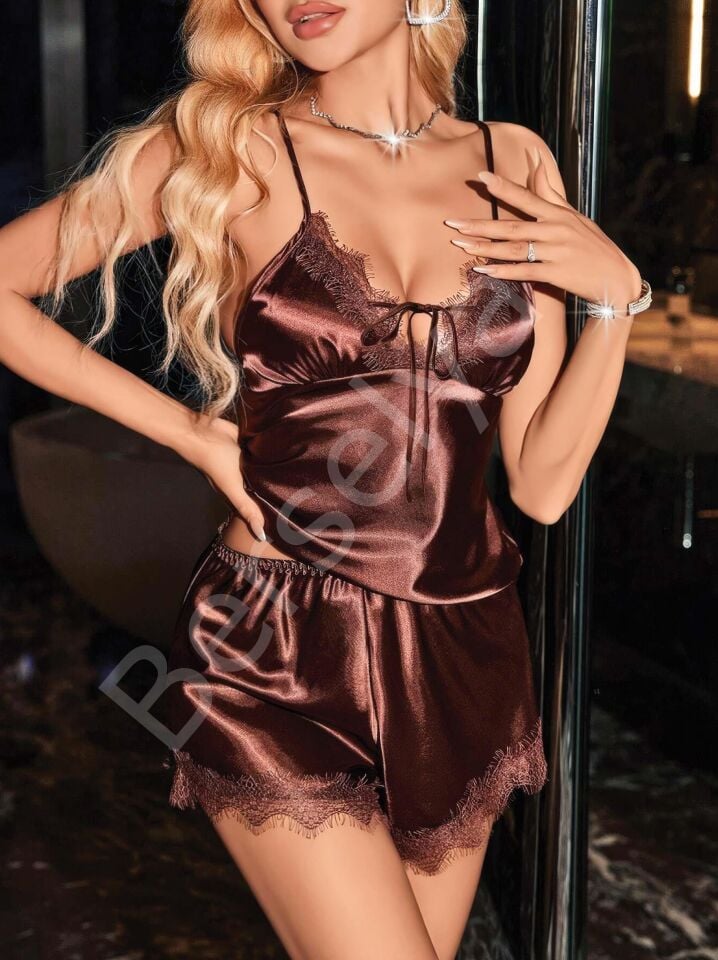 Kadın Kahverengi Askılı Dantel Saten Üst Pijama Takımı 2228