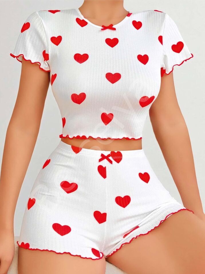 Kadın Beyaz Kırmızı Kalp Desenli Şortlu Gecelik Takım 5023