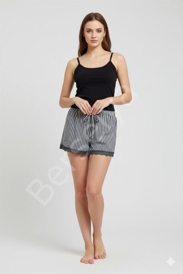 Çizgili Penye Kadın Ev Şortu Bacak Dantel Detaylı Ev Giyim Siyah