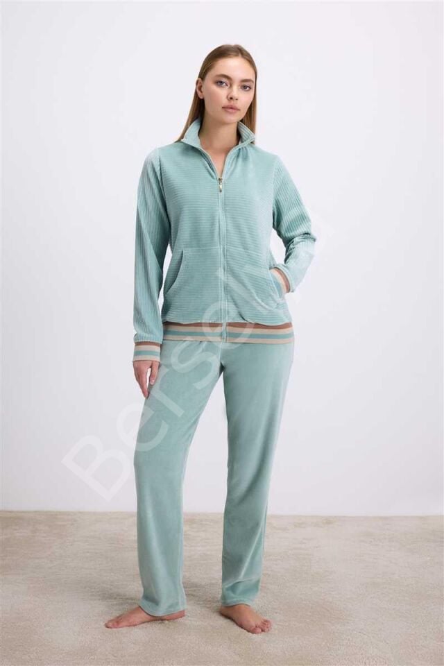 Kadife Dokulu Uzun Kollu Sweatshirt Ve Pantolon Takımı