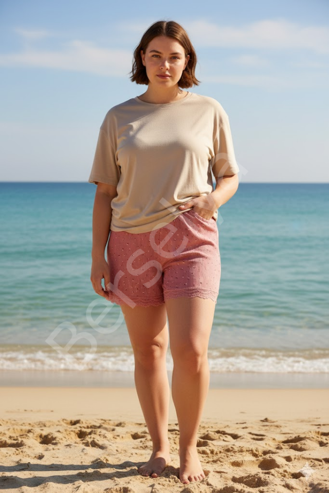 Düz Renk Mini Çiçek Desenli Penye Kadın Ev Şortu Bacak Dantel Detaylı Ev Giyim Pembe