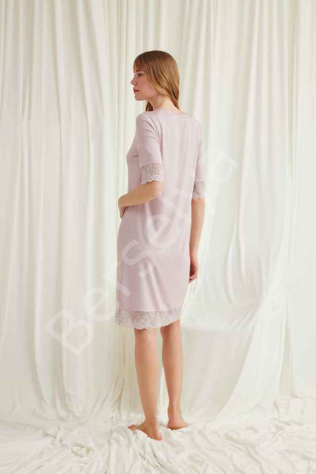 Dantel Detaylı Kısa Kollu Ve Önü Düğmeli Gecelik