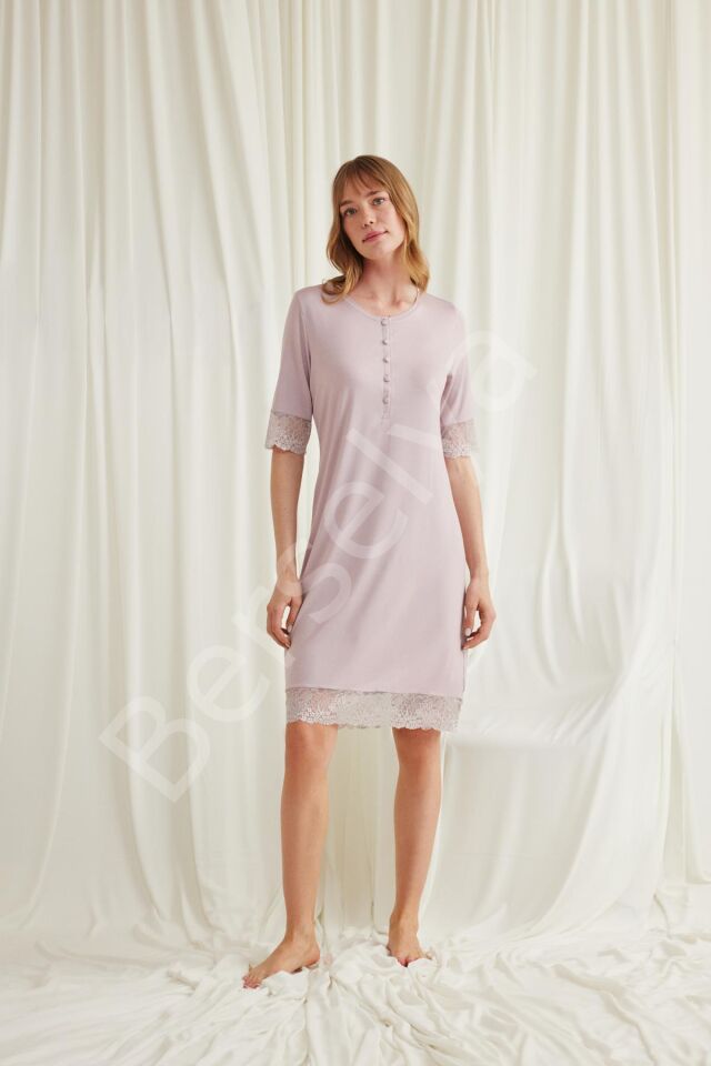 Dantel Detaylı Kısa Kollu Ve Önü Düğmeli Gecelik