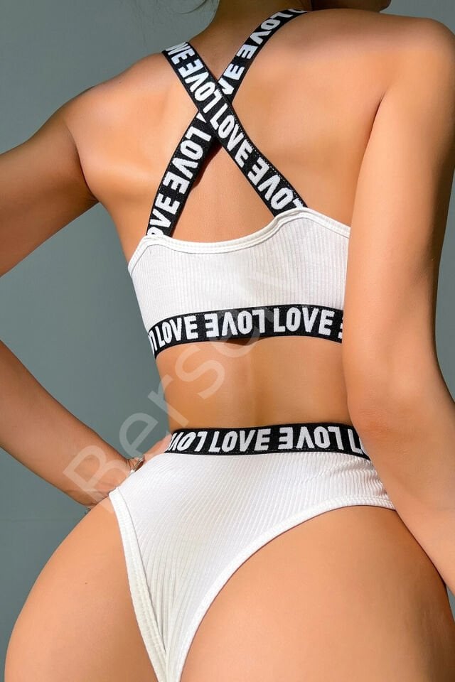 Kadın Beyaz Çapraz Sırt Ve Love Yazı Detaylı Iç Çamaşır Takımı