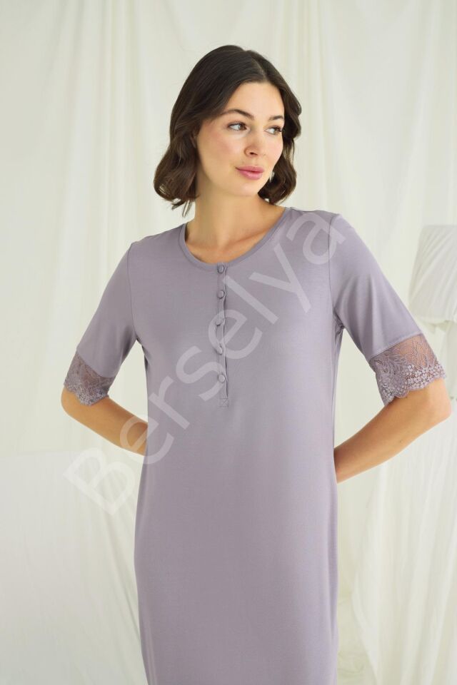 Dantel Detaylı Kısa Kollu Ve Önü Düğmeli Gecelik