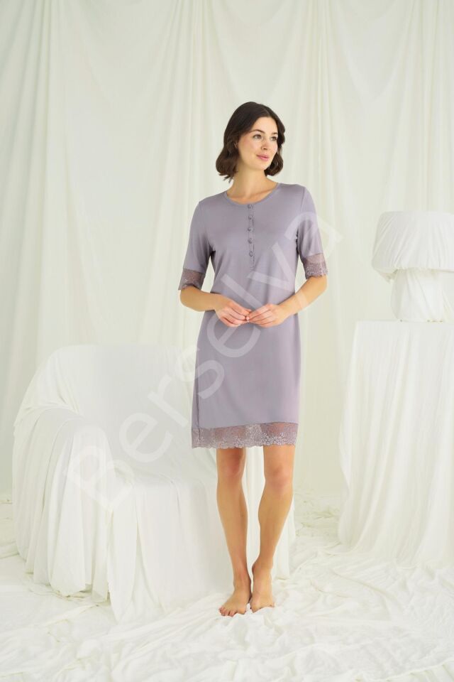 Dantel Detaylı Kısa Kollu Ve Önü Düğmeli Gecelik