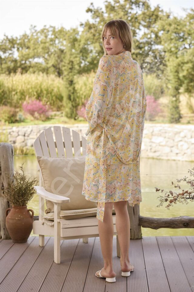 Çiçek Ve Yaprak Desenli Ve Baskılı ''you Are Beautiful'' Sabahlık Takımı