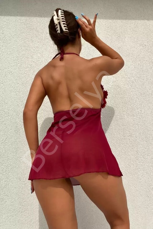 Bordo Göğüs Kısmı İşlemeli Mini Tül Gecelik