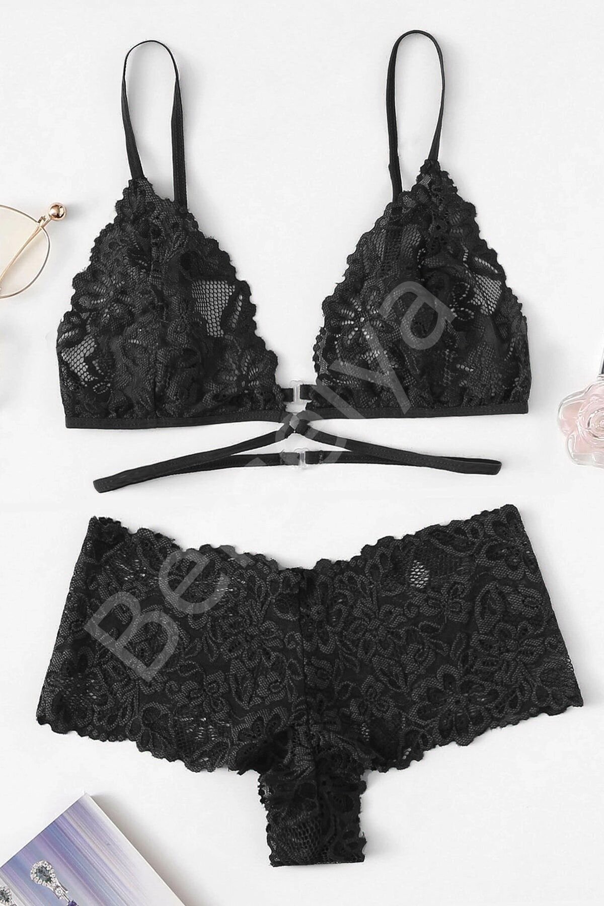 Kadın Siyah Özel Şık Sütyen Külot Takımı