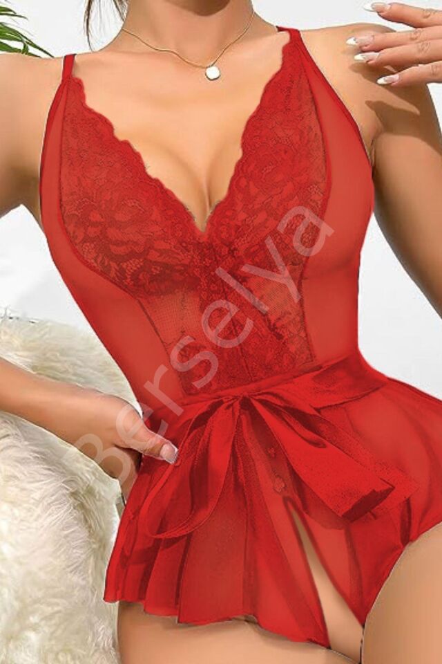 Kırmızı Özel Bölgesi Açık Kuşaklı Gecelik 15053