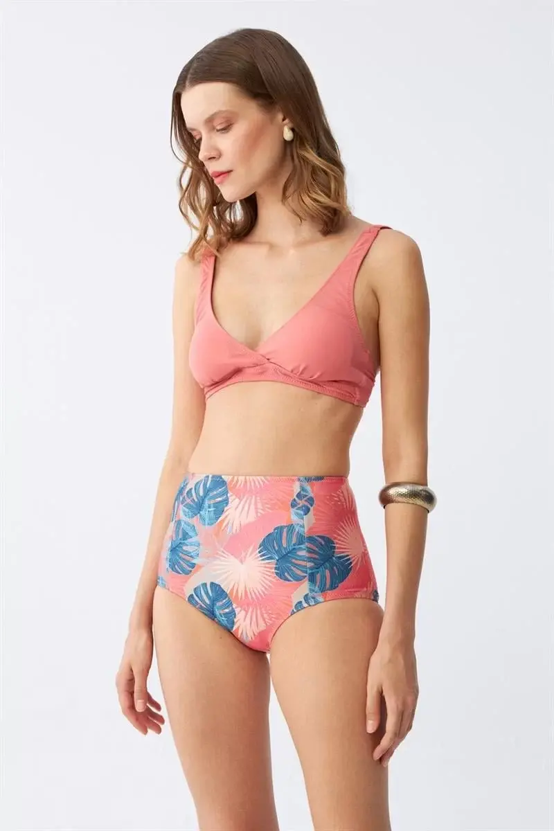 Kadın Somon Pedli Üst Ve Tropik Desenli Yüksek Bel Bikini Takımı