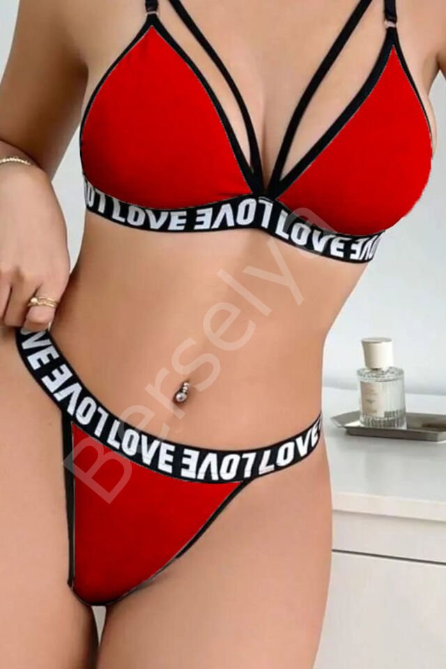 Kadın Kırmızı Love Yazı Detaylı Harness İç Çamaşır Takımı