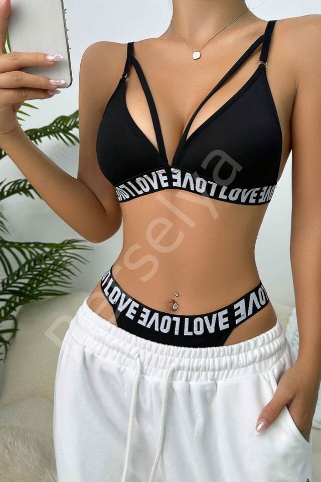 Kadın Siyah Love Yazı Detaylı Harness İç Çamaşır Takımı