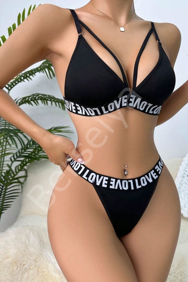 Kadın Siyah Love Yazı Detaylı Harness İç Çamaşır Takımı