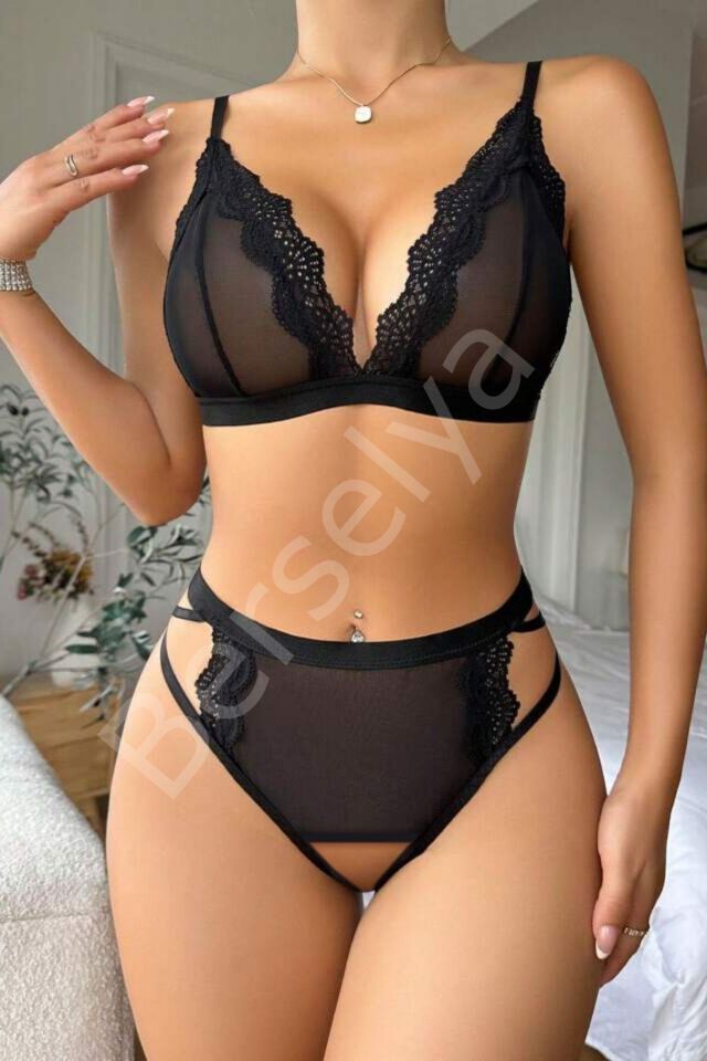 Siyah Seksi Özel Bölgesi Açık Tül Sütyen Takım 16032