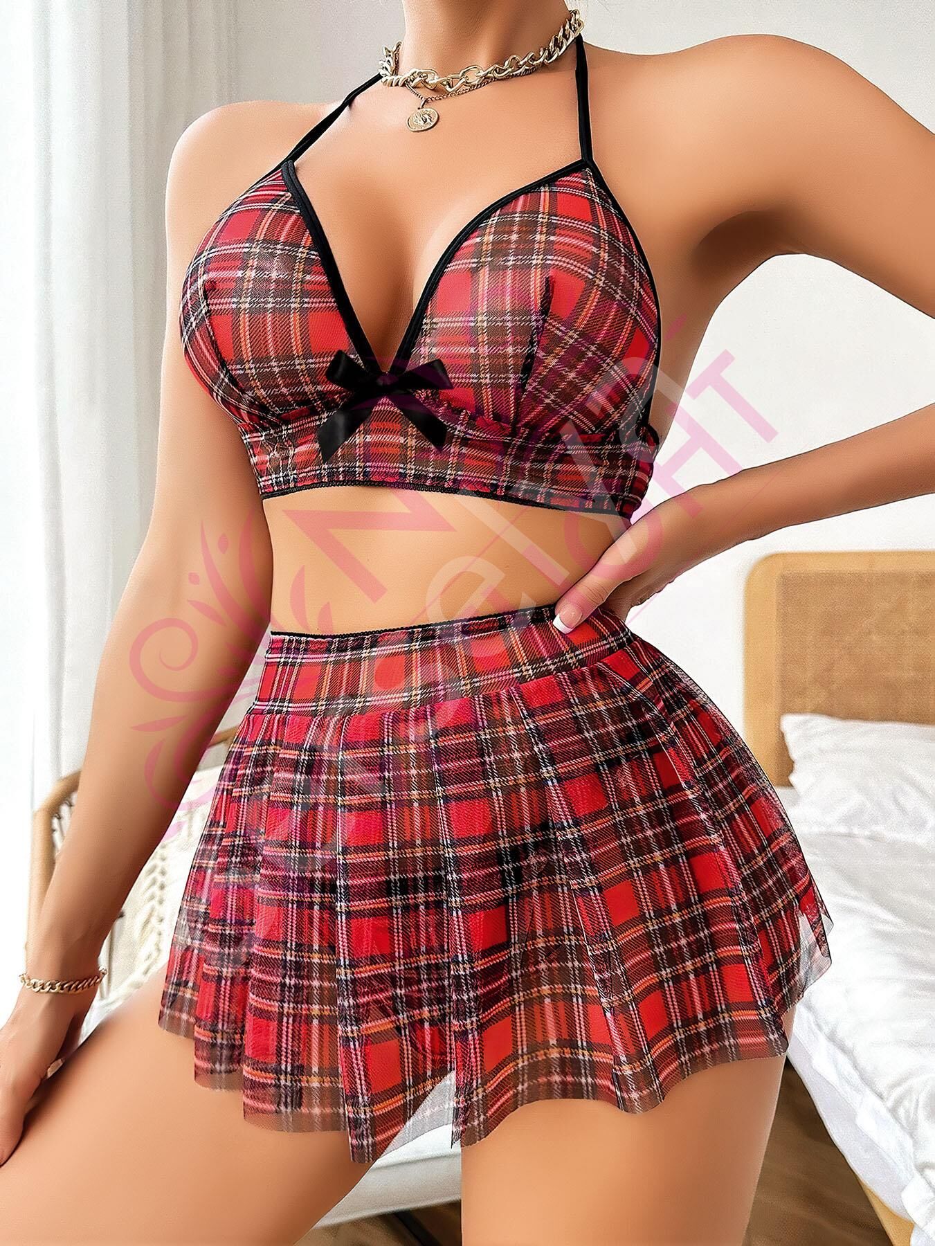 Mini Tül Çekici Fantazi Öğrenci Kostümü