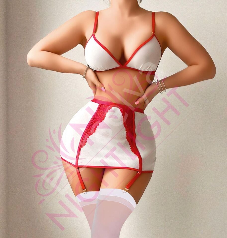 Seksi Sütyenli Mini Etekli Fantazi Hemşire Kostümü