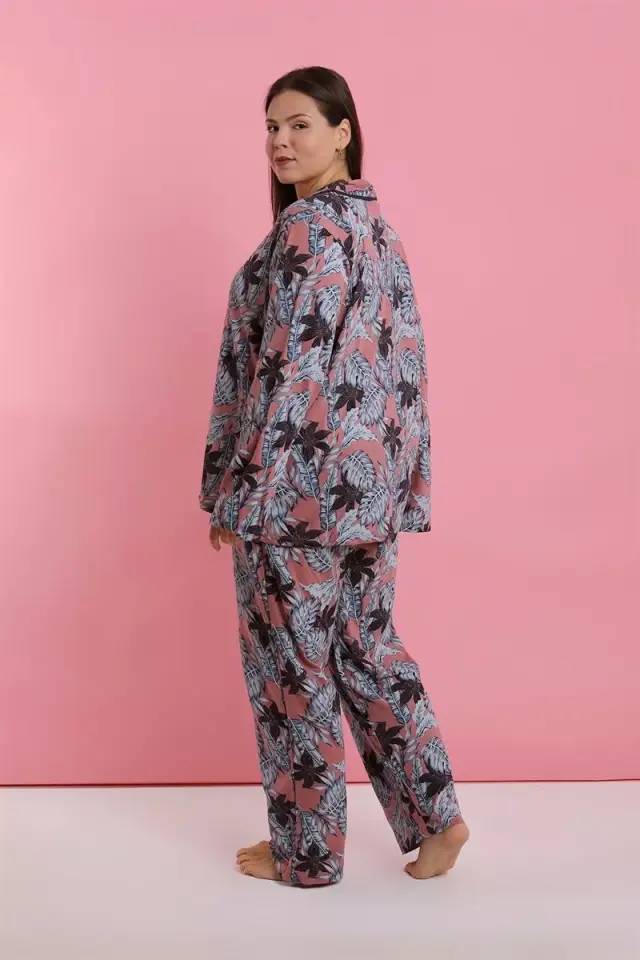 Kadın Büyük Beden Somon Yaprak Desenli Düğmeli Pijama Takımı