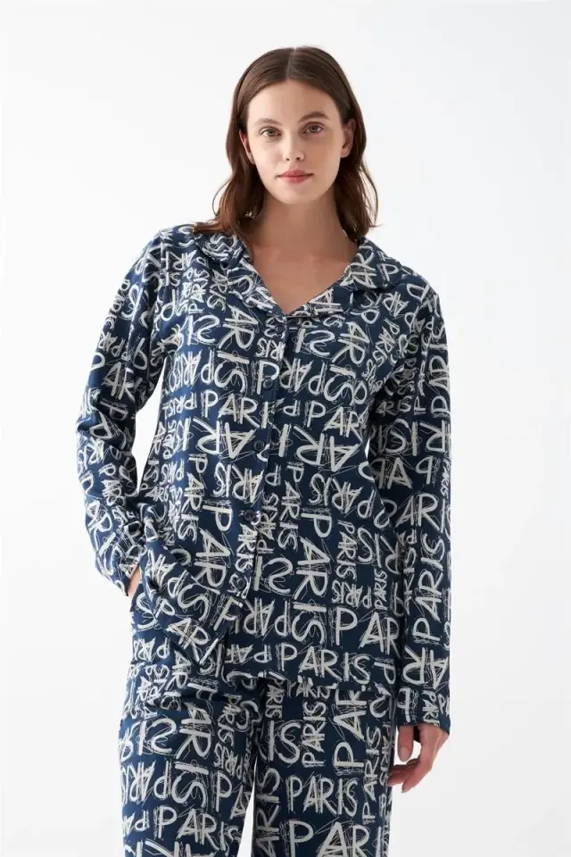 Kadın Lacivert “paris” Yazı Desenli Düğmeli Pamuklu Pijama Takımı