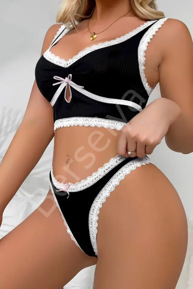 Beyaz Kurdaleli Gecelik