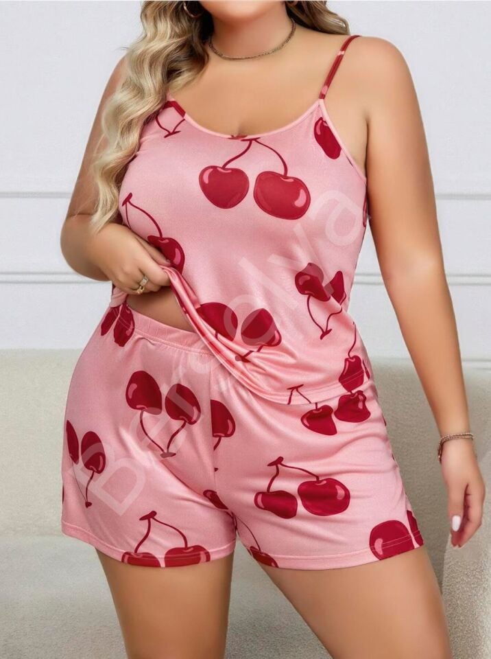Büyük Beden Pembe Kiraz Desen İnce Askılı Pamuklu Şortlu Pijama Takımı