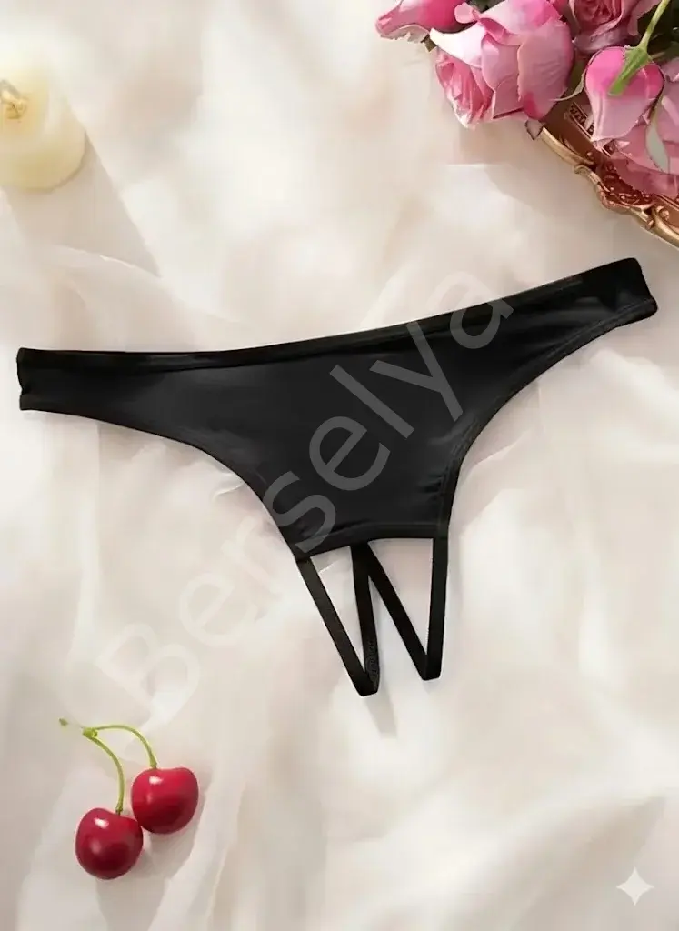 Kadın Siyah Ağ Bölgesi Açık Külot