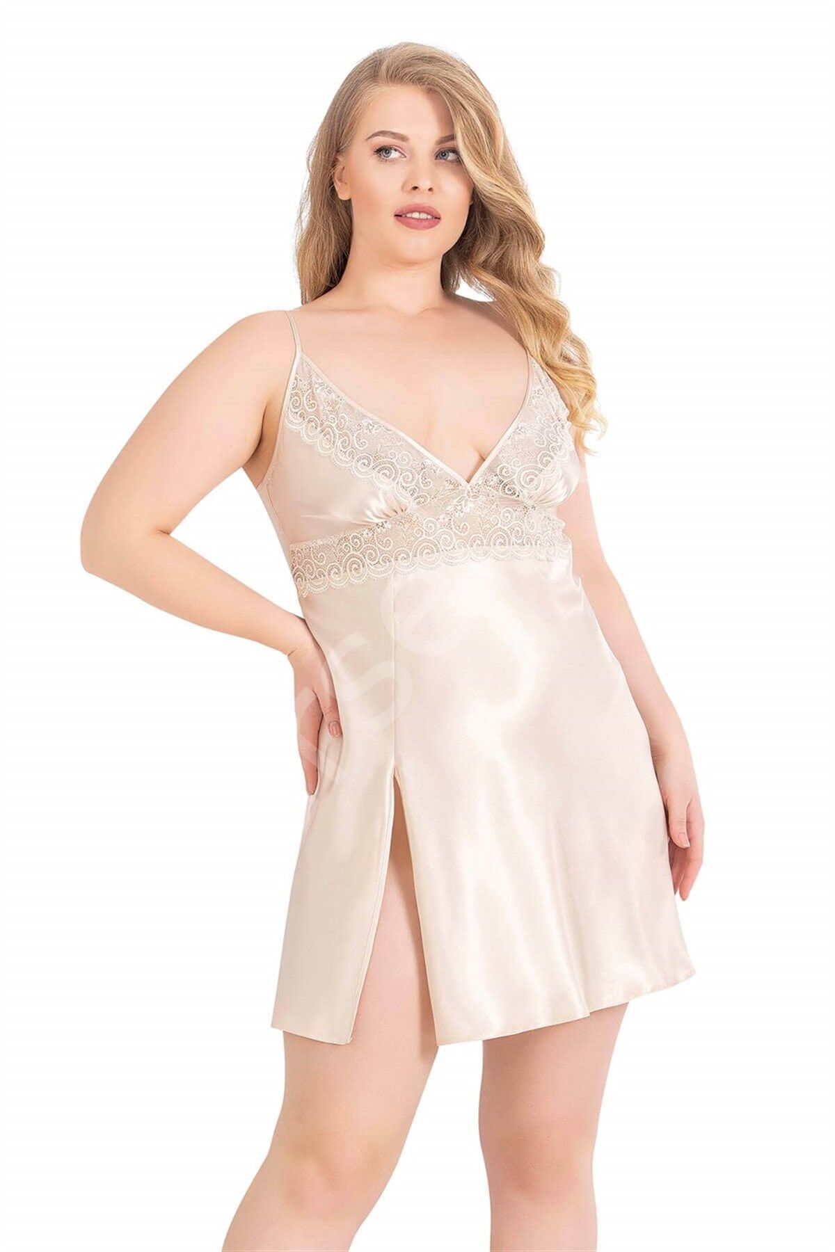 Büyük Beden Fildişi Kısa Saten Gecelik