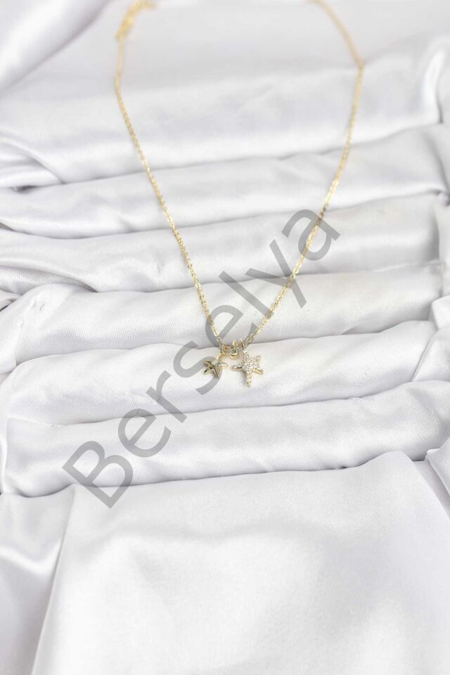 Pirinç Gold Renk Yıldız Minimal Kadın Kolye