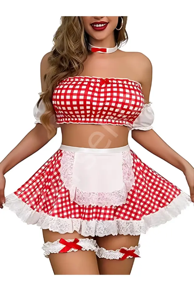 Kırmızı Etekli Gecelik