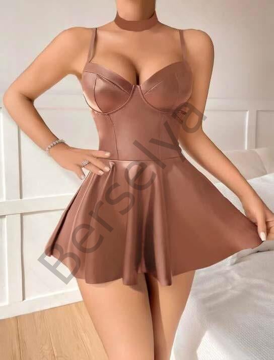 Kahverengi Etekli Pileli Fantezi Deri Elbise