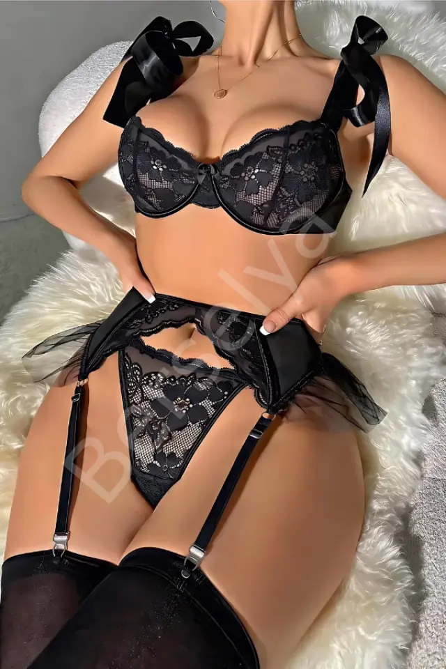 Jartiyerli Siyah Gecelik