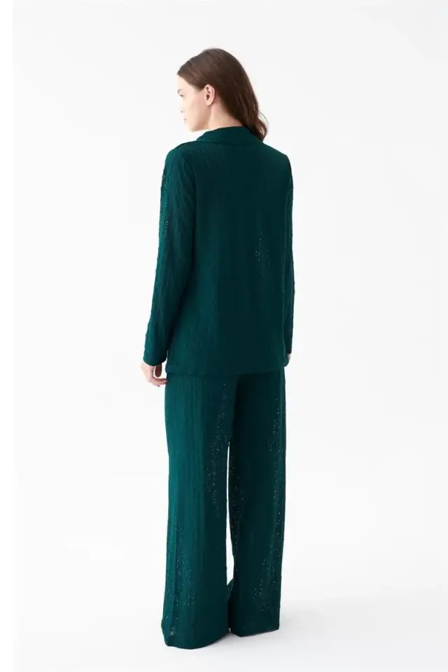 Kadın Zümrüt Yeşili Önden Düğmeli Rahat Kesim Pijama Takımı