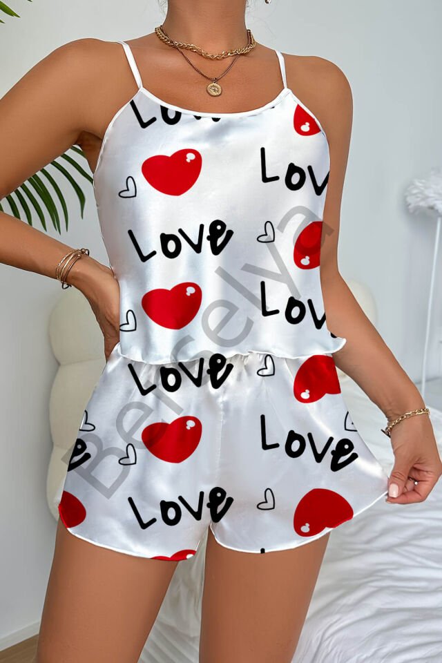 Love Desenli Beyaz Saten Şortlu Gecelik Takım