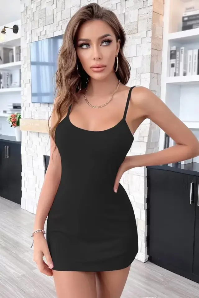 Kadın Siyah Komple Dantel Sırt Dekolteli Şık Mini Gecelik