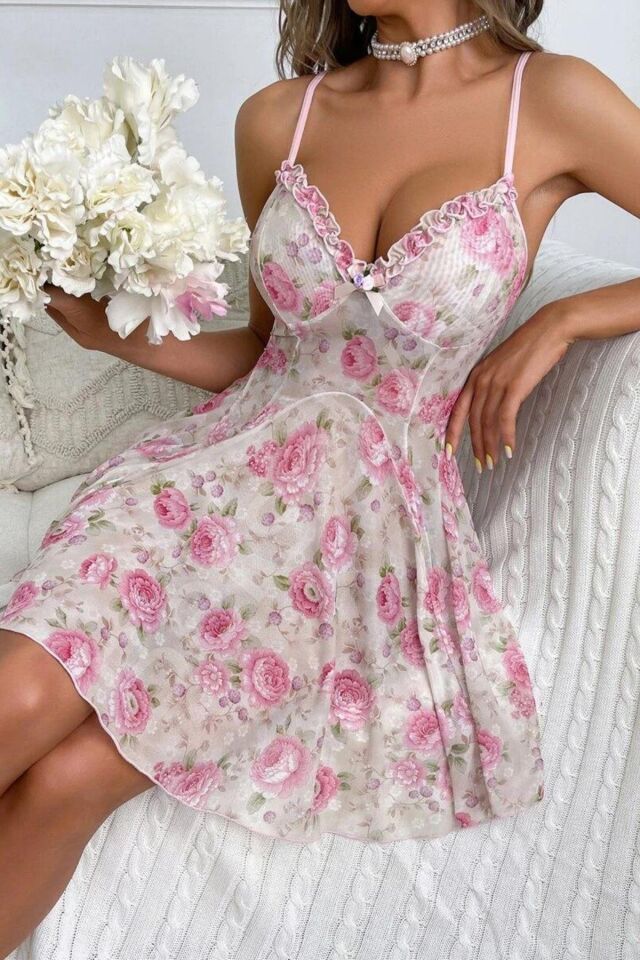 Pembe Çiçek Desenli Fırfırlı Gecelik 15707