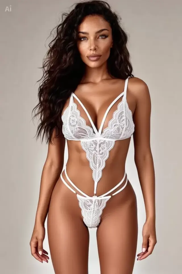 Kadın Beyaz Cut-out Detaylı Dantel Dokulu Premium Fantezi Body