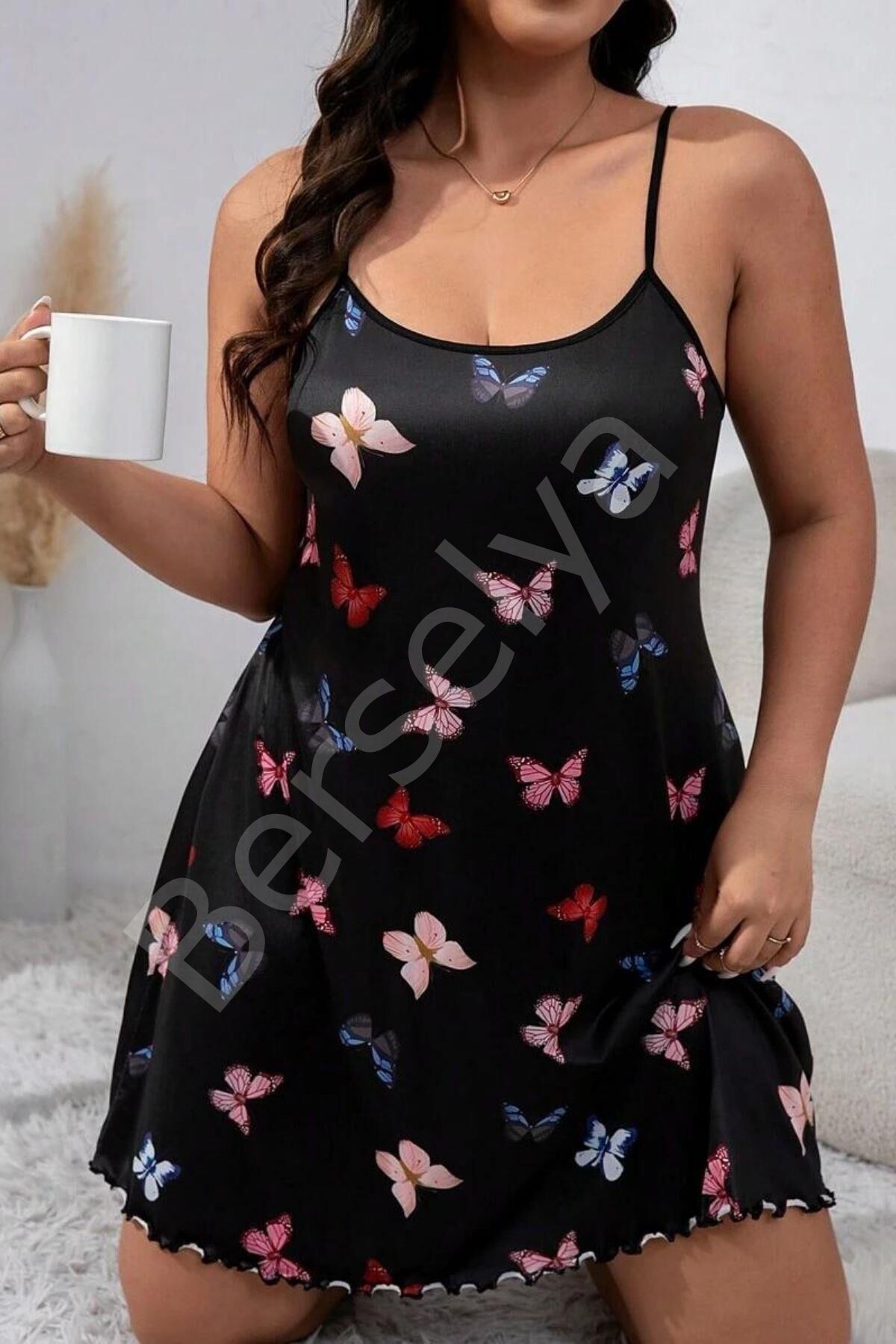 Siyah Büyük Beden Kelebek Desenli Gecelik 15723