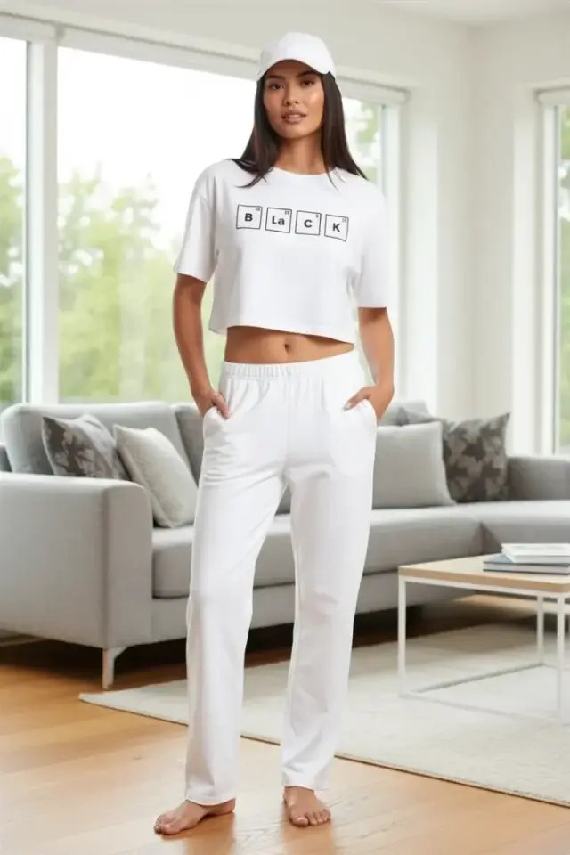 Kadın Beyaz Baskılı Crop T-shirt Pantolon Takım Rahat Günlük Spor Şık İkili Set