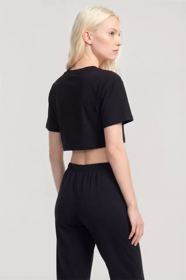 Kadın Siyah Baskılı Crop T-shirt Pantolon Takım Rahat Günlük Spor Şık İkili Set