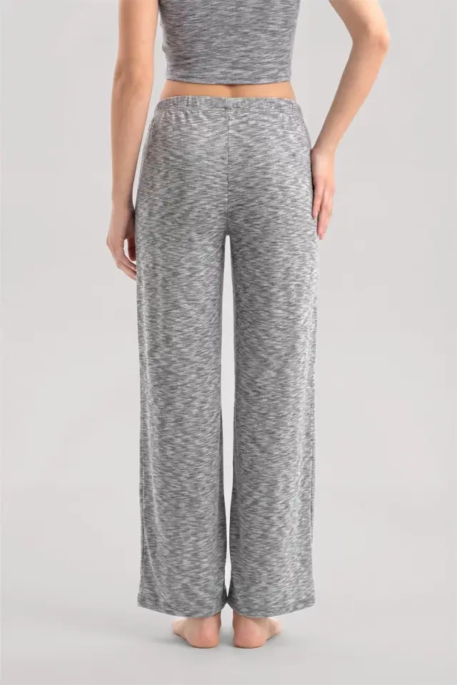 Kadın Gri V Yaka Yumuşak Dokulu Pijama Takımı Rahat Günlük Ev Giyim Seti