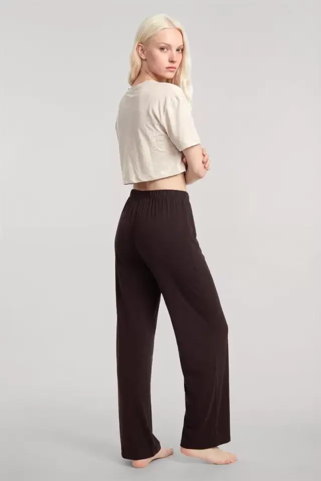 Kadın Kum Kahve Baskılı Crop T-shirt Ve Pantolon Takım Rahat Günlük Kombin
