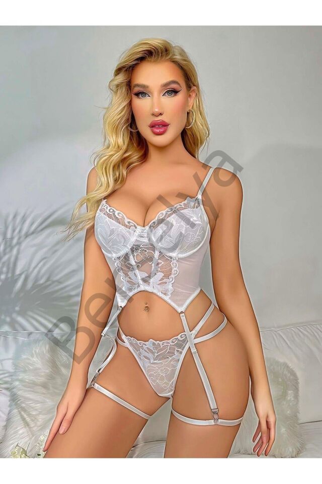 Transparan Beyaz Dantel İşlemeli Büstiyerli Jartiyer Takımı
