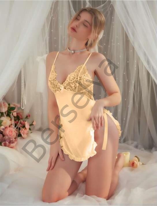 Sarı Dantel Detaylı İnce Askılı Saten Kısa Fantezi Gecelik