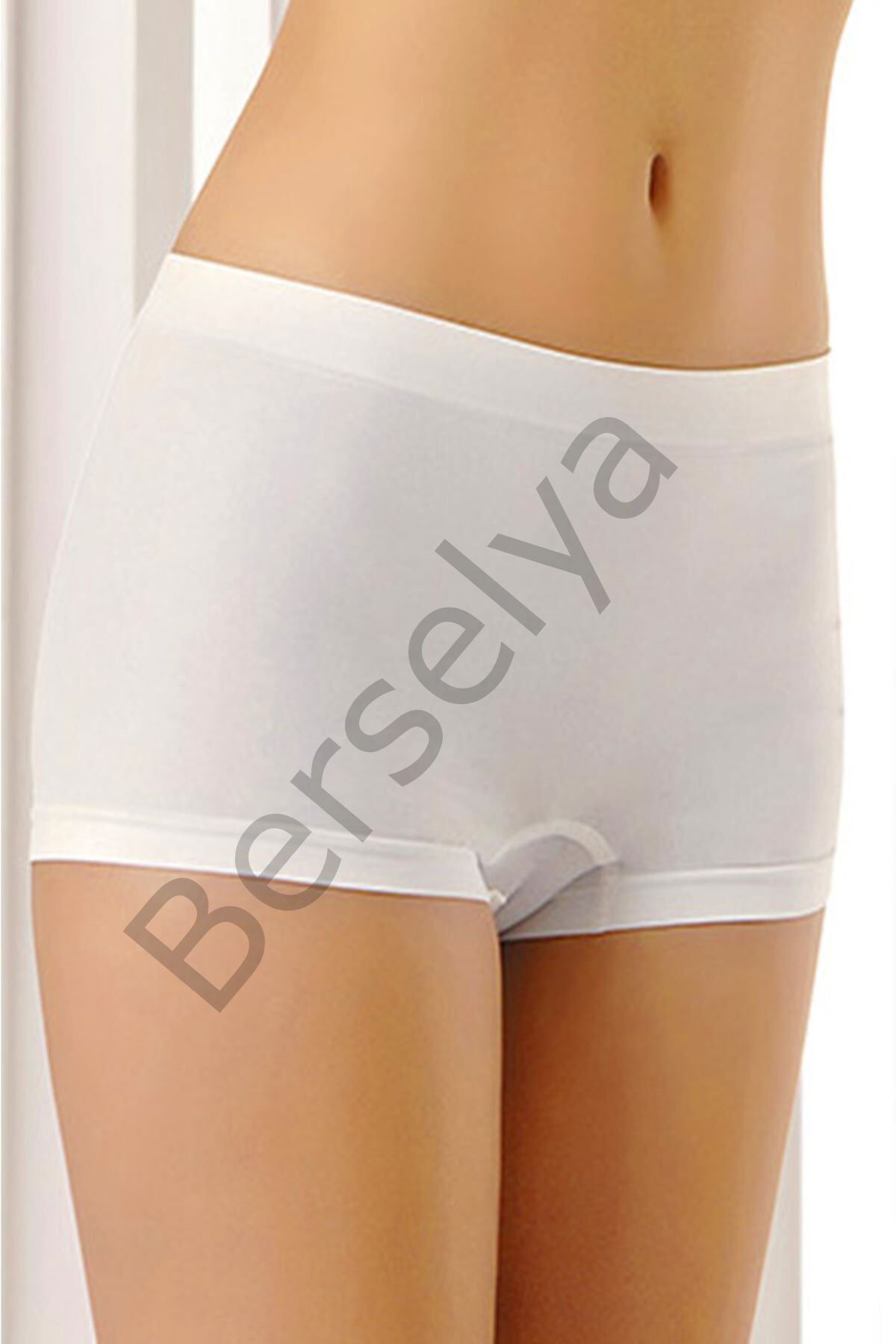 Beyaz Dikişsiz Kadın Boxer Korse Korse - 700
