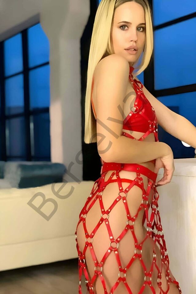 Şık Deri Göğüs Ve Etek Seksi Takım Harness - Brf995