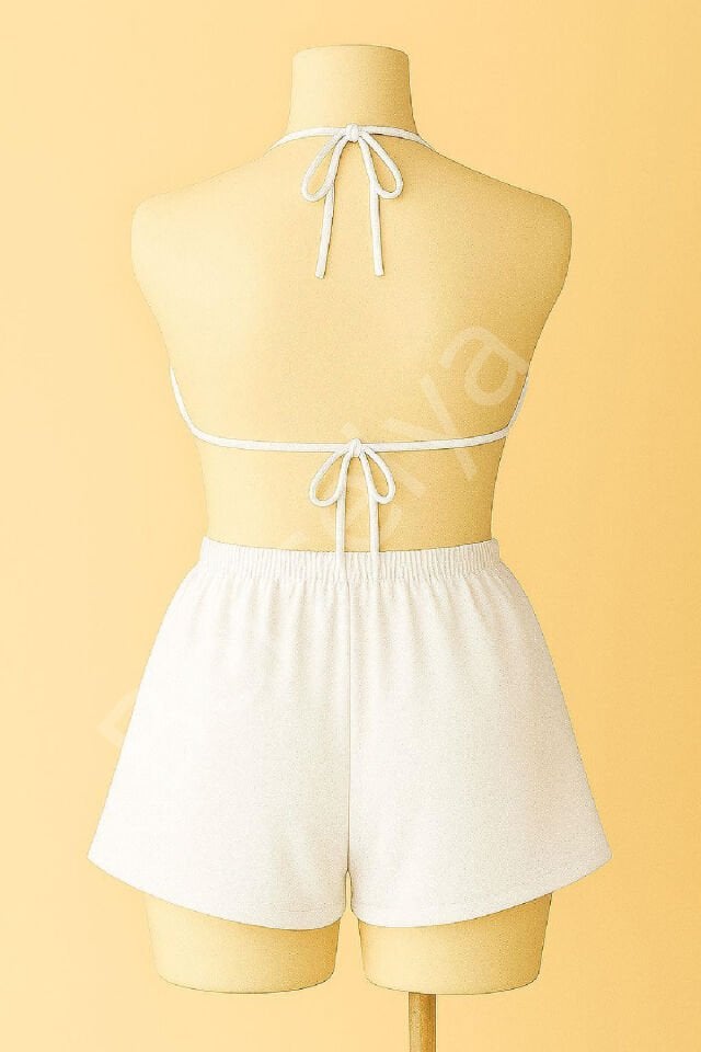 Kadın Beyaz Şortlu Belden Ve Boyundan Bağlamalı Bikini Takımı