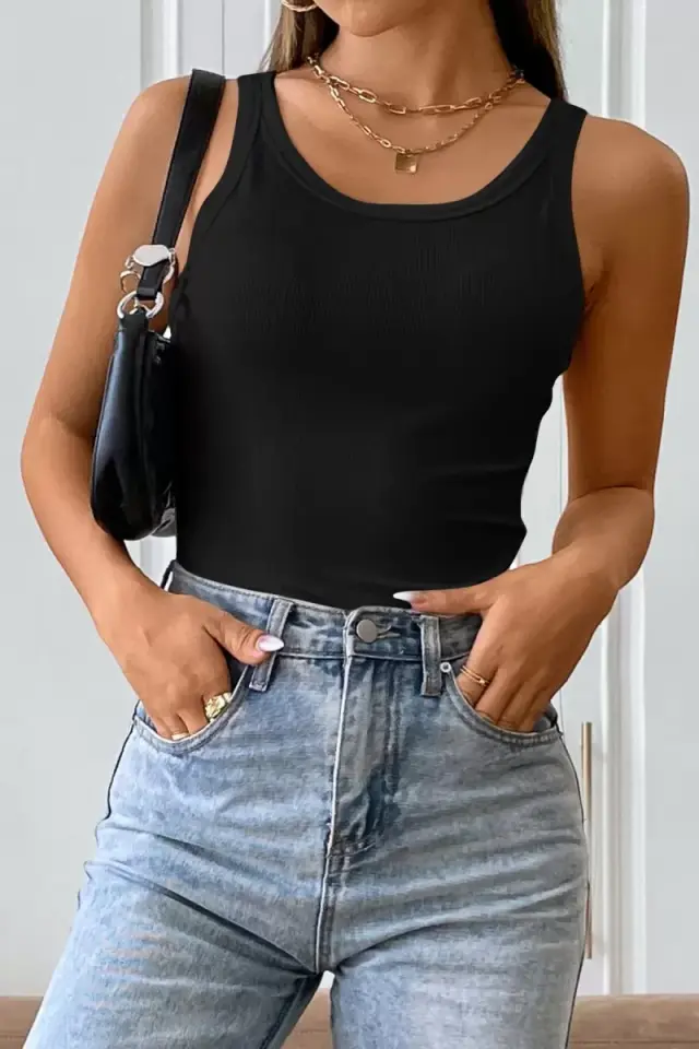 Kadın Siyah Kolsuz Kalın Askılı Uzun Crop Top Bluz & Atlet Modern Basic Üst