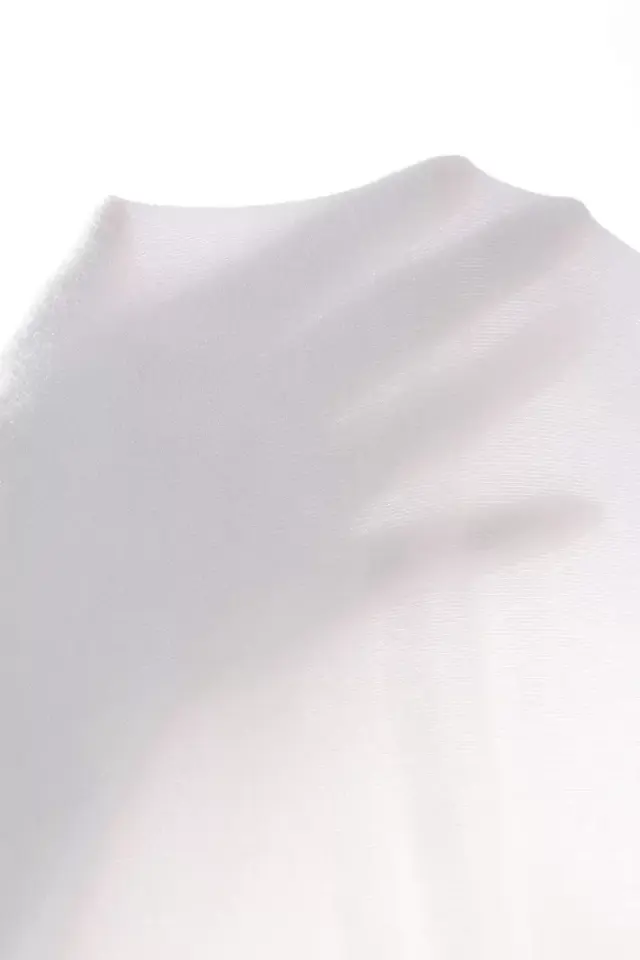 Kadın Beyaz Modern Fit Tek Omuz Cut Out Detaylı Crop Top Bluz