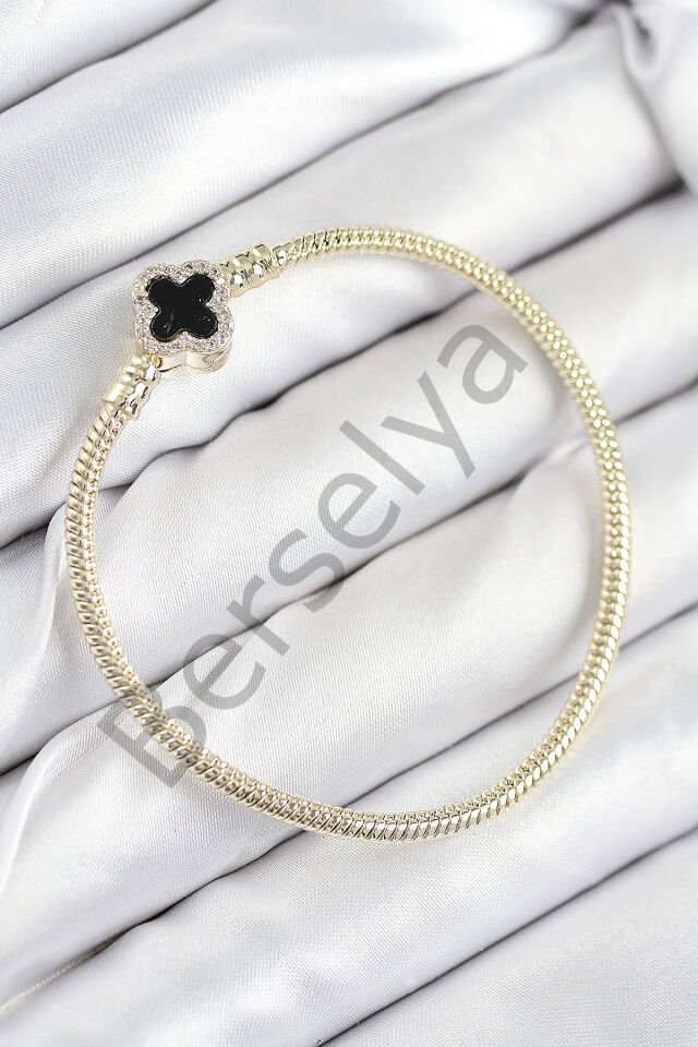 Pirinç Charm Zirkon Taşlı Yonca Model Gold Renk Kadın Bileklik